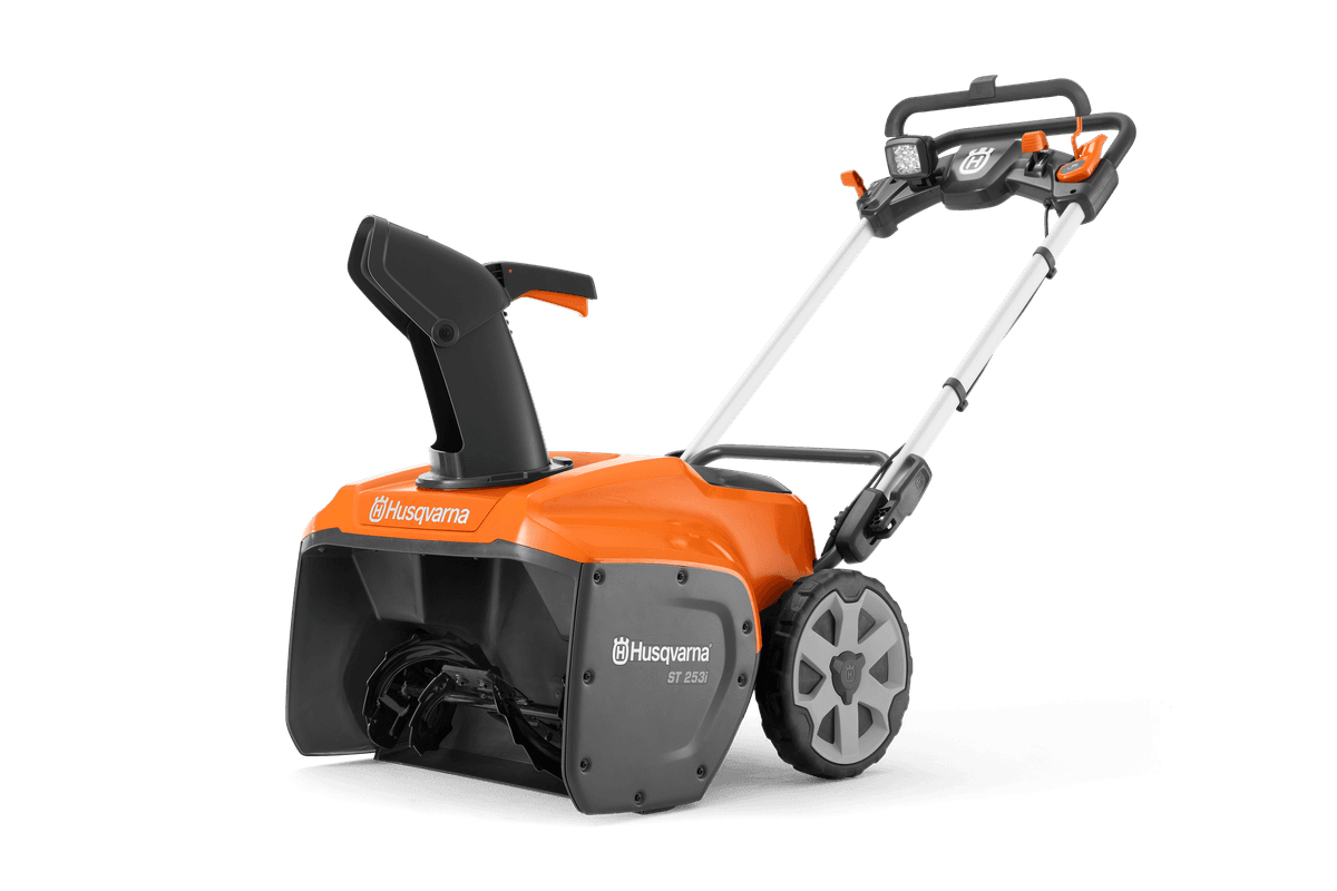 Husqvarna ST 253i: Vaše řešení pro sníh
