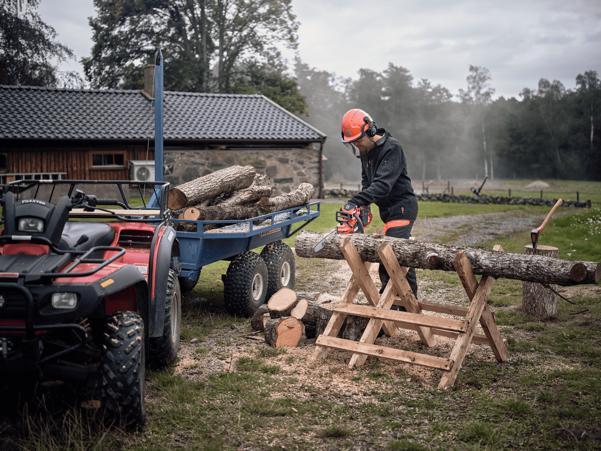 Husqvarna 435i: Akumulátorová síla pro vaši zahradu