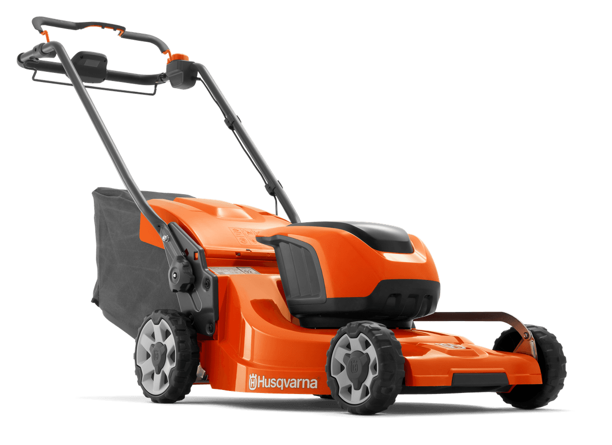 Husqvarna LC 347iVX s 2 akumulátory a nabíječkou