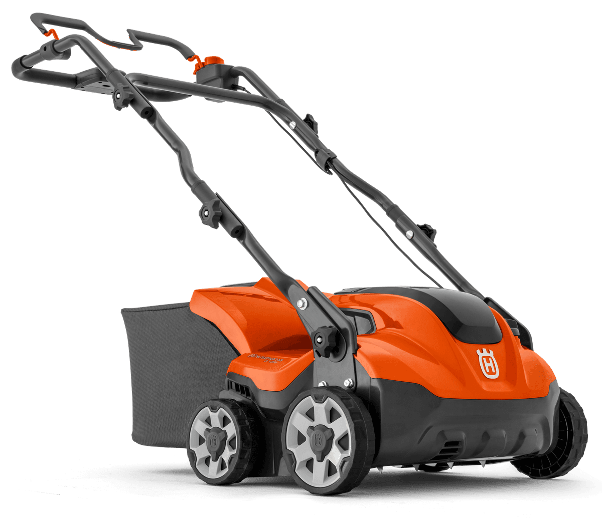 HUSQVARNA S 138i s akumulátorem a nabíječkou