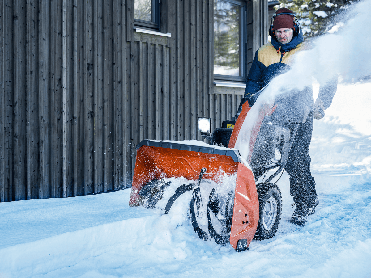 Husqvarna ST 376: Váš spolehlivý pomocník v zimě